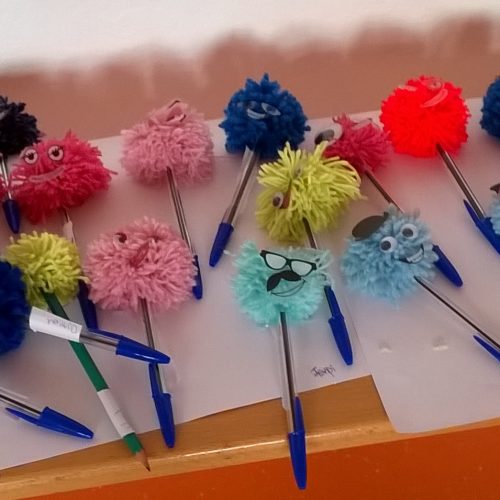 stylo pompon